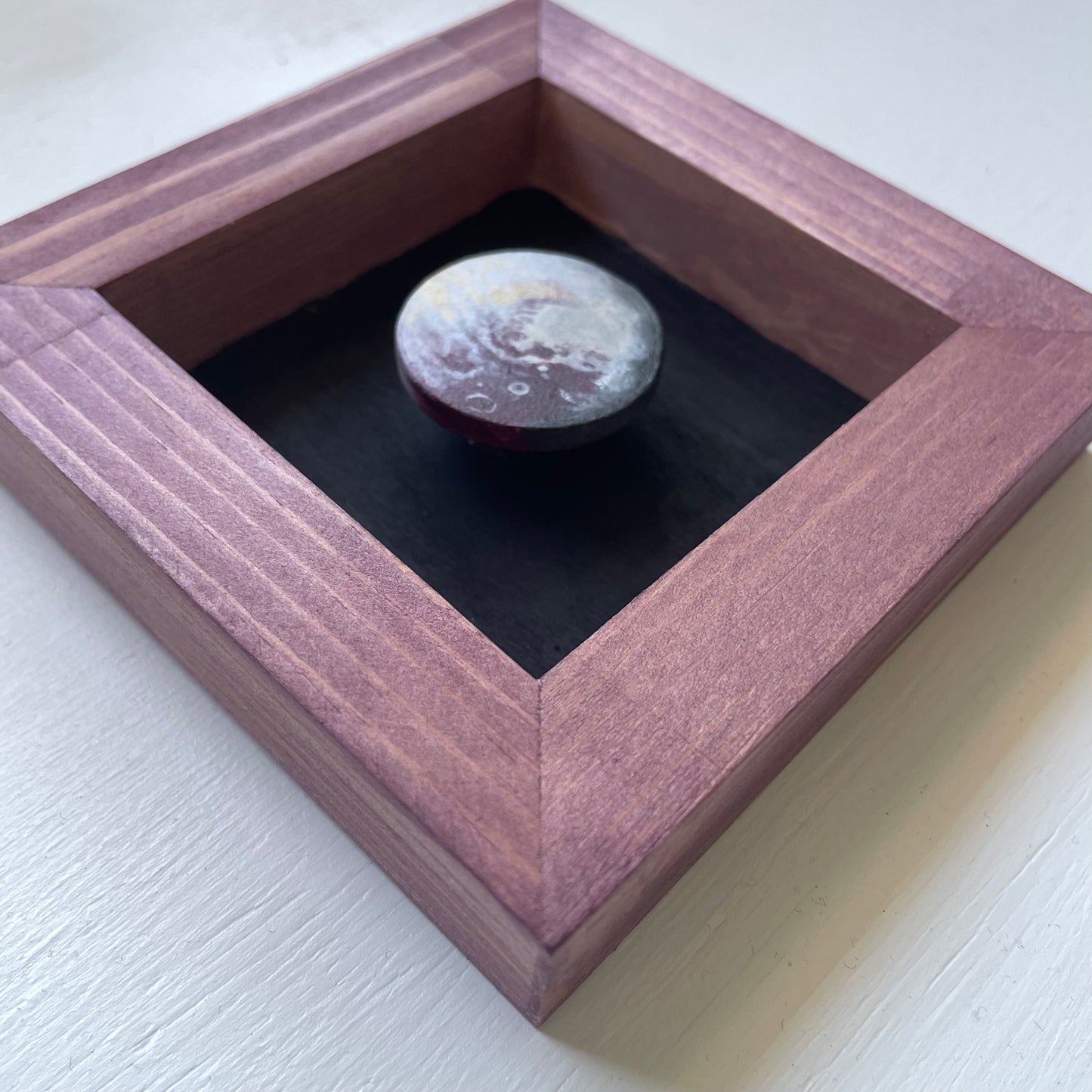 Angular view of the same piece of art